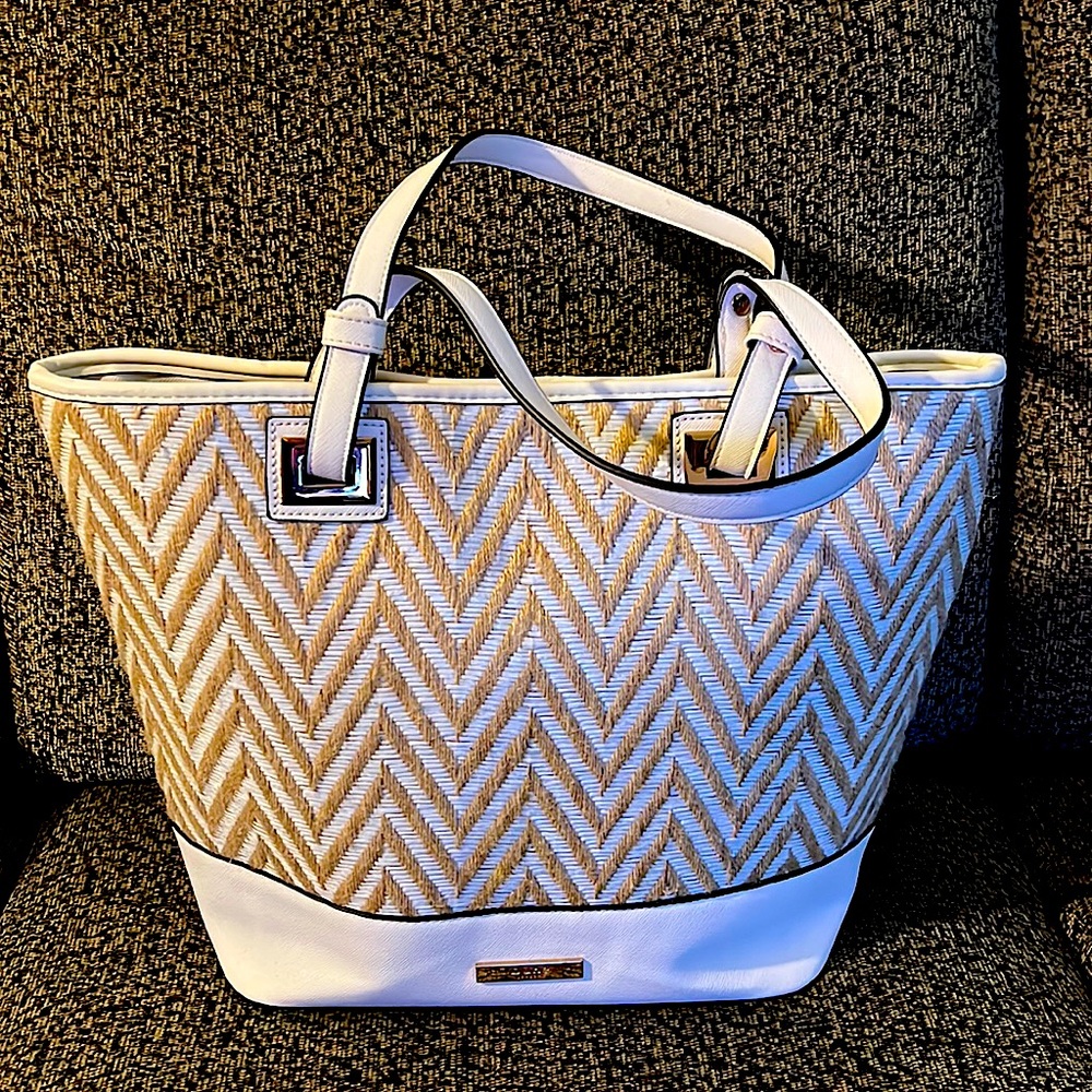 Dune London Handbag - like new (leather and chevron fabric)